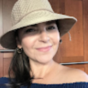 Meet your Posher, Nora ayala